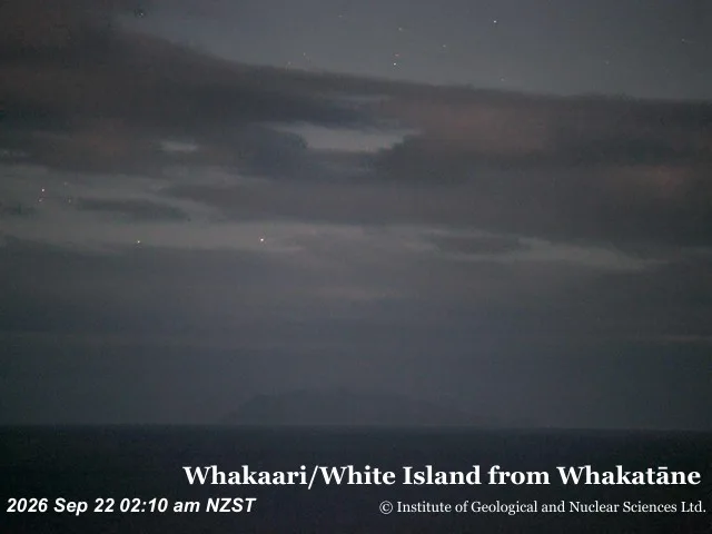 Whakaari/White Island – Visual webcam: Whakaari/White Island from Whakatāne, New Zealand