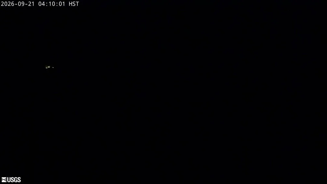 Kilauea – Câmara visual: [B1cam]  -  Kīlauea caldera down-dropped block and Halemaʻumaʻu, Estados Unidos