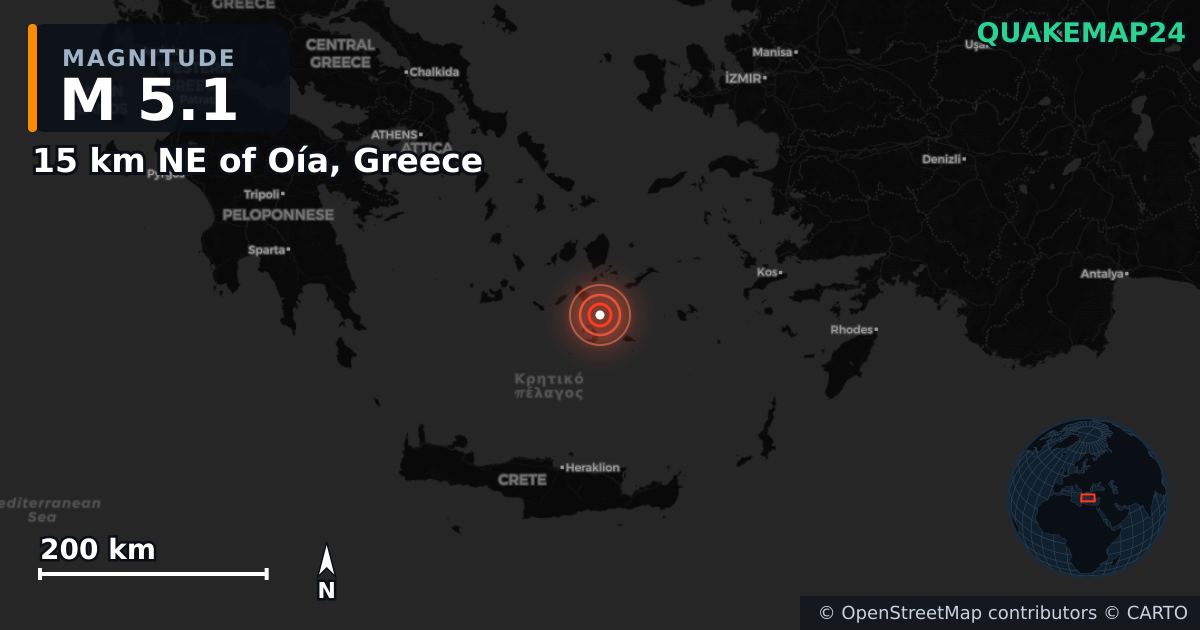 15 km NE of Oía, Greece yakınında M5,1 deprem — Deprem merkez üssünün konumunu gösteren harita
